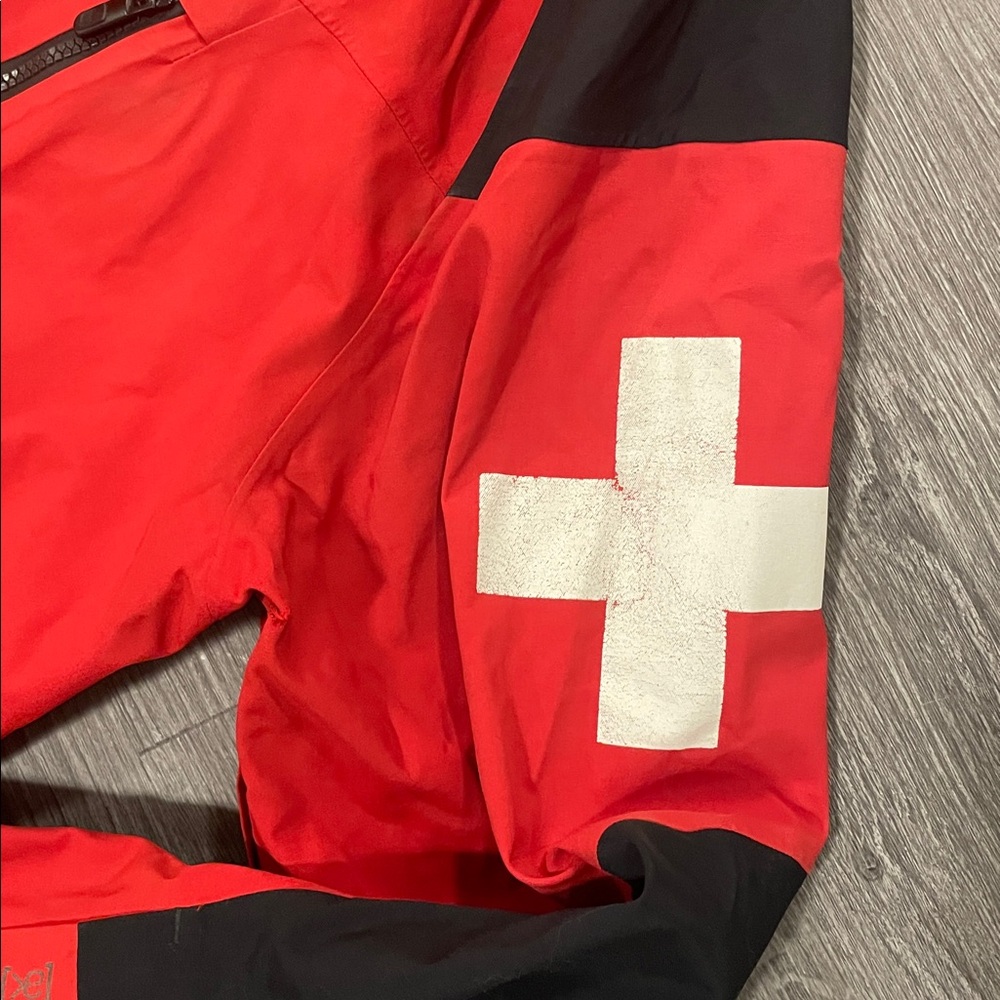 Burton AK Black and Red Patrol Jacket. Unisex L, VGUC - Picture 8 of 15